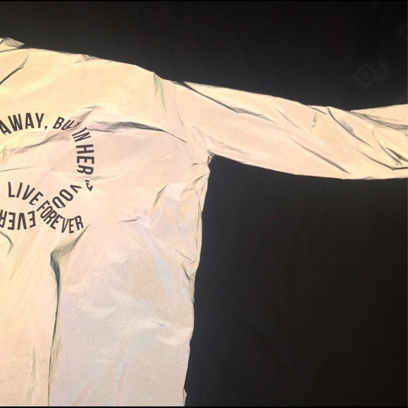 Reflective jacket - Picture 7 of 12